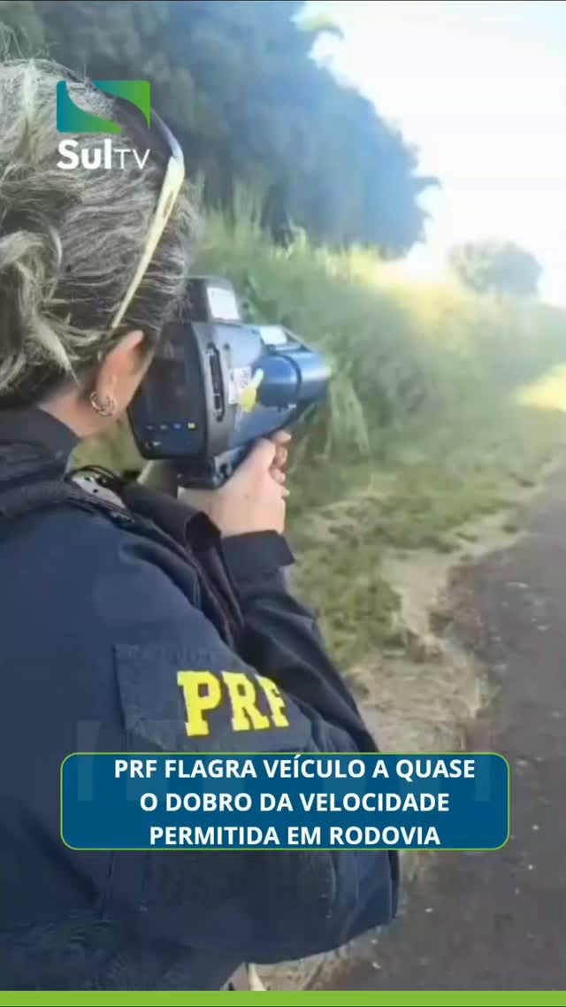 A PRF flagrou um veículo a 205 km/h na tarde desta segunda-feira (14), na BR-153, em Morrinhos (GO). A velocidade foi r…